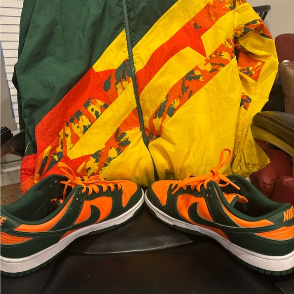 Miami Dunks - Picture 4 of 6